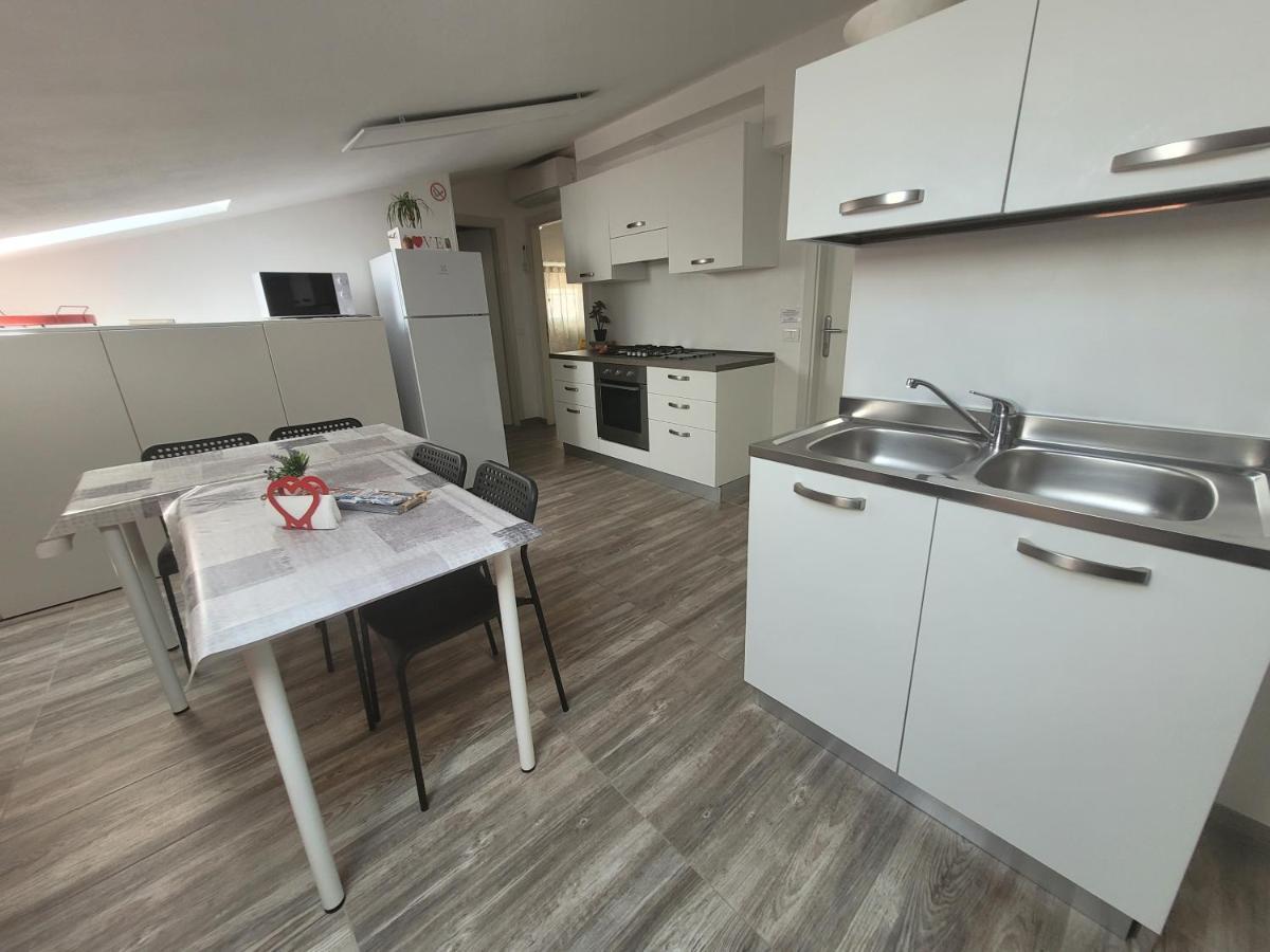 Villa Sonia Apartment & Rooms Lignano Sabbiadoro Extérieur photo