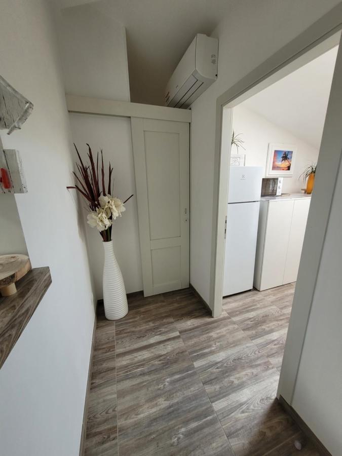 Villa Sonia Apartment & Rooms Lignano Sabbiadoro Extérieur photo
