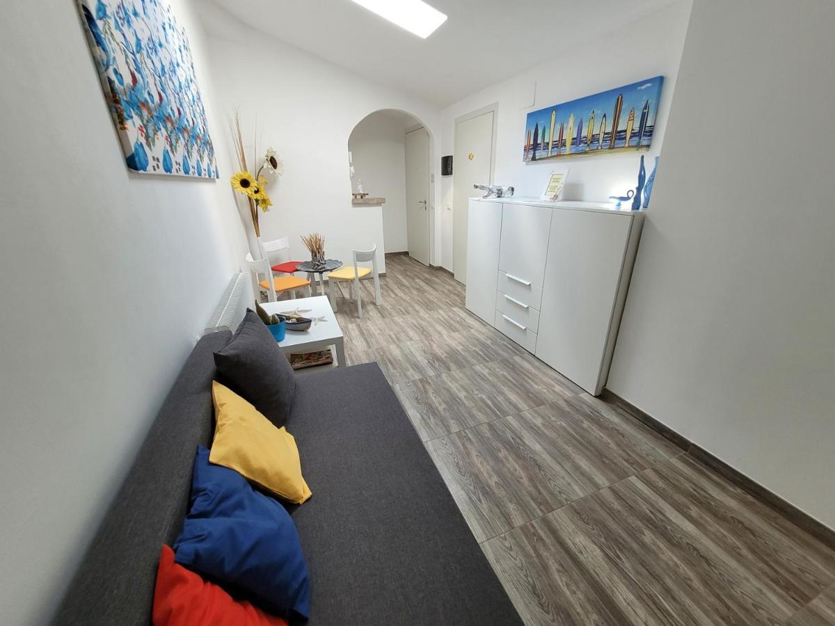 Villa Sonia Apartment & Rooms Lignano Sabbiadoro Extérieur photo
